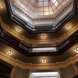 Johns Hopkins Outpatient Center - Looking up in the rotunda