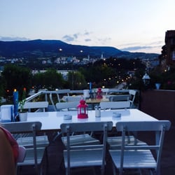 Lila Cafe Bistro