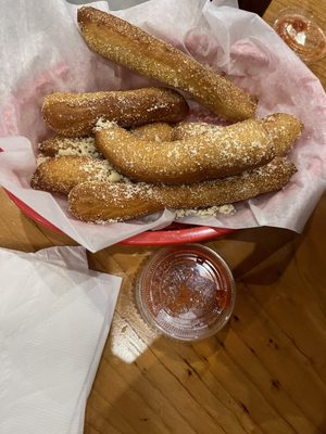 Southpaws Pizza and Sports Bar by null