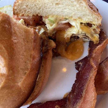 Taps - Fried chicken sandwich (bacon on the side) - New American Near Me - Petaluma, California Taps - Fried chicken sandwich (bacon on the side) - New American Near Me - Petaluma, California