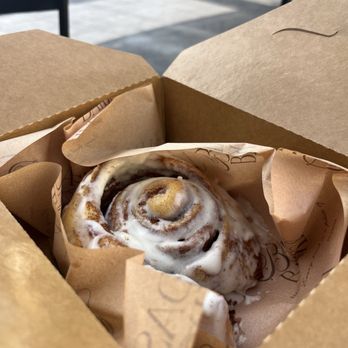 Badash Bakes - Classic cinnamon roll - Bakeries Near Me - Pasadena, California