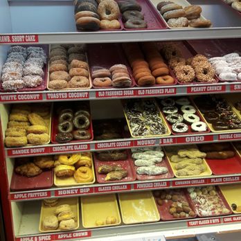 Dandee Donut Factory - Car 1 of sin - Donuts Near Me - Pompano Beach, Florida