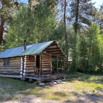 Sawtooth Lodge - Great place to stay and amazing food... I really enjoyed staying in the rustic log cabin! - Hotels Near Me - Lowman, Idaho Sawtooth Lodge - Great place to stay and amazing food... I really enjoyed staying in the rustic log cabin! - Hotels Near Me - Lowman, Idaho