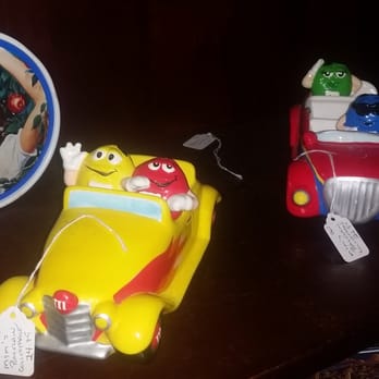 Cool and Collected - Who doesn't love M & Ms - Used, Vintage & Consignment Near Me - St. Augustine, Florida