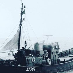 LT1 Fish and Chips & More - LT1 boats