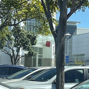 H&M - The Entrance of the store - Men's Clothing Near Me - Oxnard, California H&M - The Entrance of the store - Men's Clothing Near Me - Oxnard, California