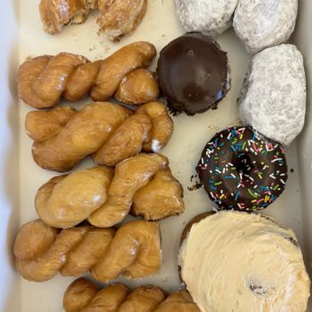 Donut Star Cafe - Glazed Twist Raspberry Filled Donut Orange Cinnamon Roll Chocolate-Chocolate Cake Donut Glazed Cronut - Donuts Near Me - South Jordan, Utah Donut Star Cafe - Glazed Twist Raspberry Filled Donut Orange Cinnamon Roll Chocolate-Chocolate Cake Donut Glazed Cronut - Donuts Near Me - South Jordan, Utah