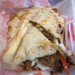 Carne desmechada( arepa) Carne desmechada( arepa)