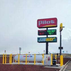 Pilot - Signage