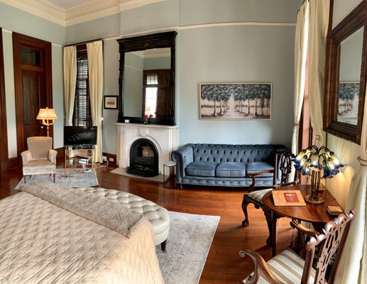 The Lanaux Mansion by null