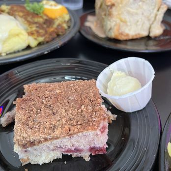 Los Gatos Cafe - Raspberry Coffee Cake bakery item - Breakfast & Brunch Near Me - Los Gatos, California Los Gatos Cafe - Raspberry Coffee Cake bakery item - Breakfast & Brunch Near Me - Los Gatos, California