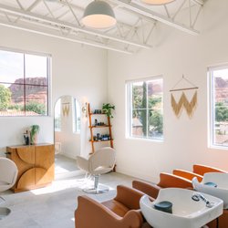 Keya Salon