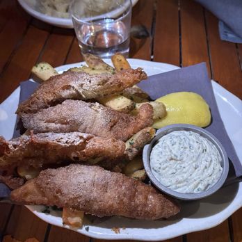 Armitage Alehouse - Pike Fish & Chips - Pubs Near Me - Chicago, Illinois Armitage Alehouse - Pike Fish & Chips - Pubs Near Me - Chicago, Illinois
