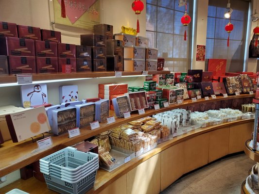 KEE WAH BAKERY by null