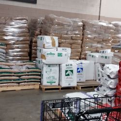 Kahoots Feed and Pet Store - No prices posted.