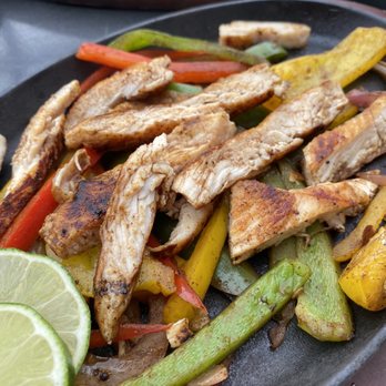 Angus Grill & Cantina - Chicken fajitas - Bars Near Me - Rogers, Arkansas