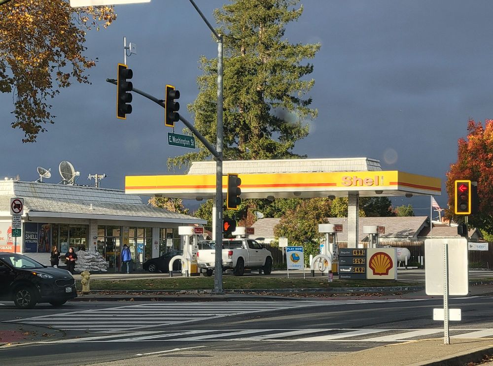 SHELL Updated May 2024 801 E Washington St, Petaluma, California