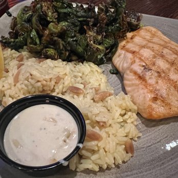 Spears Bourbon Burgers Beer - Salmon Entree - New American Near Me - Wheeling, Illinois