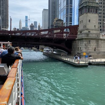 Shoreline Sightseeing - Architectural Tours Near Me - Chicago, Illinois Shoreline Sightseeing - Architectural Tours Near Me - Chicago, Illinois