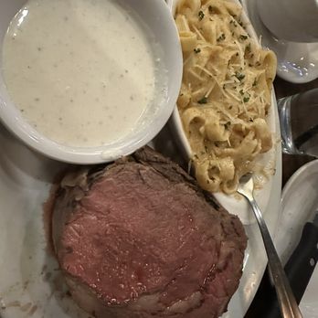 Lucky's Steakhouse - Prime rib & fettuccine - Steakhouses Near Me - Gaylord, Michigan