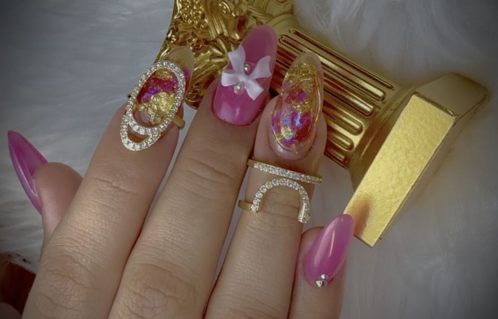 Julieta by Nails Logo