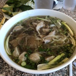 Pho tai bo vien (Noodle soup with eye round steak and meatballs) Pho tai bo vien (Noodle soup with eye round steak and meatballs)