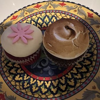 Kara's Cupcakes - Red Velvet and S'more cupcakes - Desserts Near Me - San Francisco, California Kara's Cupcakes - Red Velvet and S'more cupcakes - Desserts Near Me - San Francisco, California
