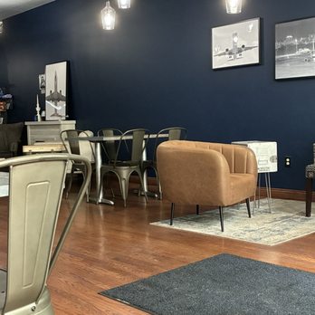 Flight Crew Coffee - Coffee & Tea Near Me - Manhattan, Kansas Flight Crew Coffee - Coffee & Tea Near Me - Manhattan, Kansas