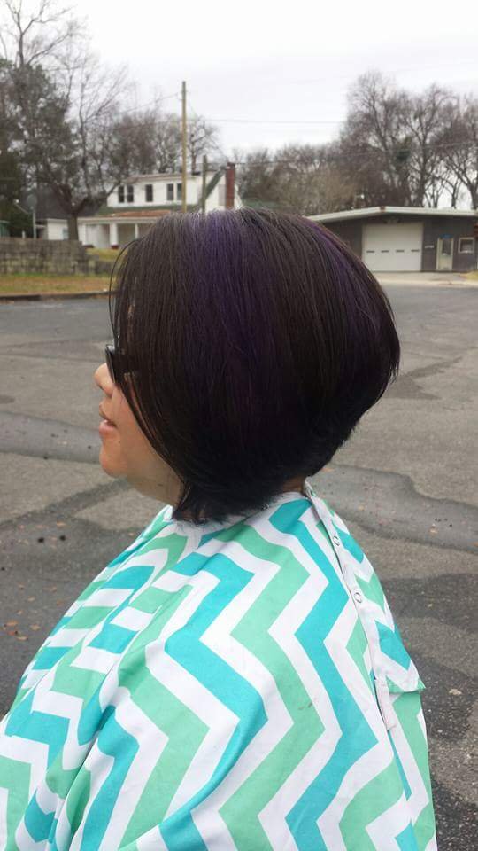 Lavern's Total Hair Care Logo