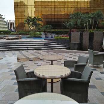 Breezes - Alfresco - Cocktail Bars Near Me - Parañaque, NCR