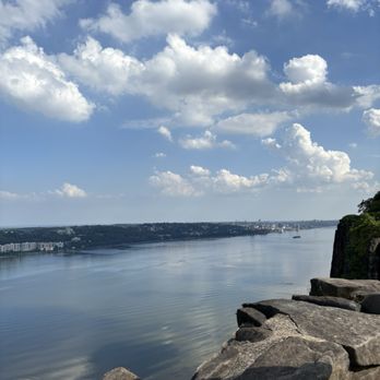 Palisades Interstate Park State Line Lookout - Parks Near Me - Alpine, New Jersey Palisades Interstate Park State Line Lookout - Parks Near Me - Alpine, New Jersey