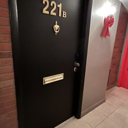 Door to the Sherlock Holmes secret escape room large! Door to the Sherlock Holmes secret escape room large!