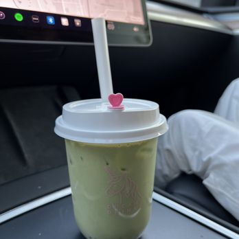 Dreamy Drinks - Matcha milk tea with pearl boba - Bubble Tea Near Me - Marysville, Washington Dreamy Drinks - Matcha milk tea with pearl boba - Bubble Tea Near Me - Marysville, Washington