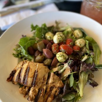 Side Street Cafe - Caprese Salad with Chicken - American Near Me - Bar Harbor, Maine