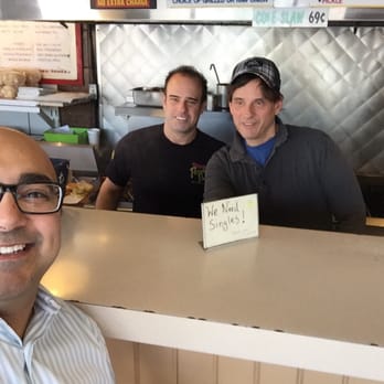 Paradise Pup - Brothers extraordinaire... Wishing you continued success and culinary greatness in 2016 - Fast Food Near Me - Des Plaines, Illinois Paradise Pup - Brothers extraordinaire... Wishing you continued success and culinary greatness in 2016 - Fast Food Near Me - Des Plaines, Illinois