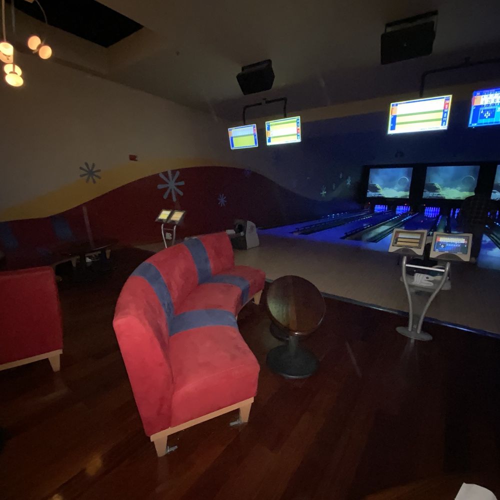Big Al's - VIP lounge area - Sports Bars Near Me - Vancouver, Washington