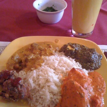 India Garden - Lamb korma, saag paneer, chicken tikka masala, rice & pakora. Mango lassi to drink. Yummy and tasty lunch! - Indian Near Me - Pleasanton, California
