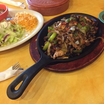 El Agave - combo fajitas - Mexican Near Me - Johnson City, Texas
