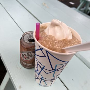 Dairy Joy - Root beer float - Ice Cream & Frozen Yogurt Near Me - Tampa, Florida Dairy Joy - Root beer float - Ice Cream & Frozen Yogurt Near Me - Tampa, Florida