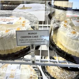 Mango chiffon cake