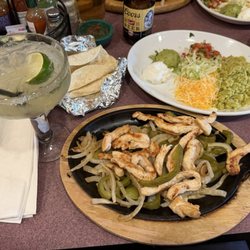 The Leadville Grill and Cantina - Chicken Fajita and house margarita