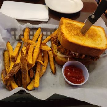 Governor's Tavern - Nashville Hot Chicken Sandwich - American Near Me - Hudson, New York Governor's Tavern - Nashville Hot Chicken Sandwich - American Near Me - Hudson, New York