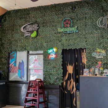 Vinz Hawaiian Bbq - Counter - Hawaiian Near Me - Visalia, California Vinz Hawaiian Bbq - Counter - Hawaiian Near Me - Visalia, California