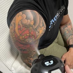 Target cryotherapy for shoulder, elbow pain, sports injuries, weight lifters. Helps with pain and inflammation.