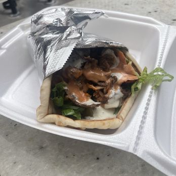 Istanbul Mediterranean Halal - Mixed Döner (Beef&Lamb and Chicken Shawarma) Pita - Mediterranean Near Me - Las Vegas, Nevada