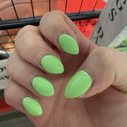 T&D Nails - Terrible