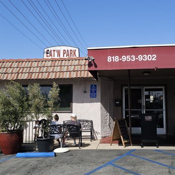 Eat'n Park Restaurant - Front - American Near Me - Burbank, California