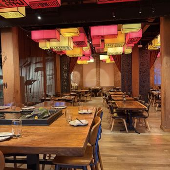 Palette Tea House - Dining room - Dim Sum Near Me - San Francisco, California Palette Tea House - Dining room - Dim Sum Near Me - San Francisco, California