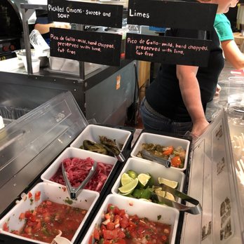 Mid St8 Taco - Toppings bar - Mexican Near Me - Lemoyne, Pennsylvania