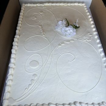 Delice Bakery - Full sheet wedding cake - Bakeries Near Me - Los Angeles, California Delice Bakery - Full sheet wedding cake - Bakeries Near Me - Los Angeles, California